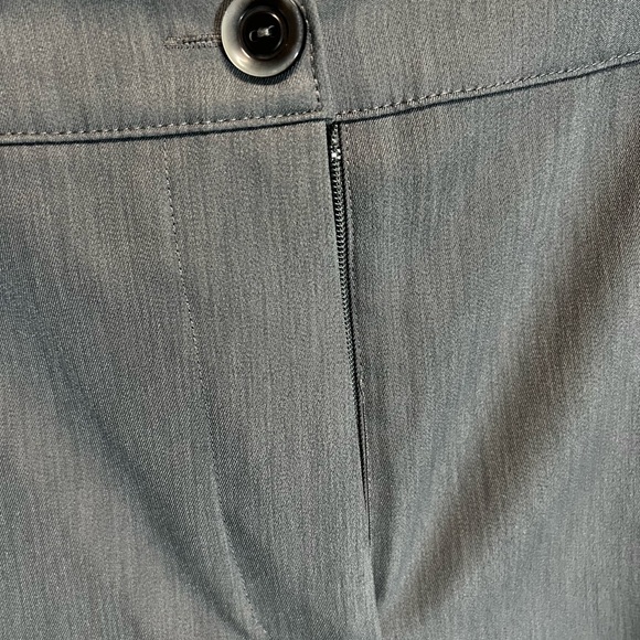 β³οΈ EP Pro Womenβs Golf Pants β Sleek & Sporty
π«οΈgray in Size 8 - Picture 5 of 13